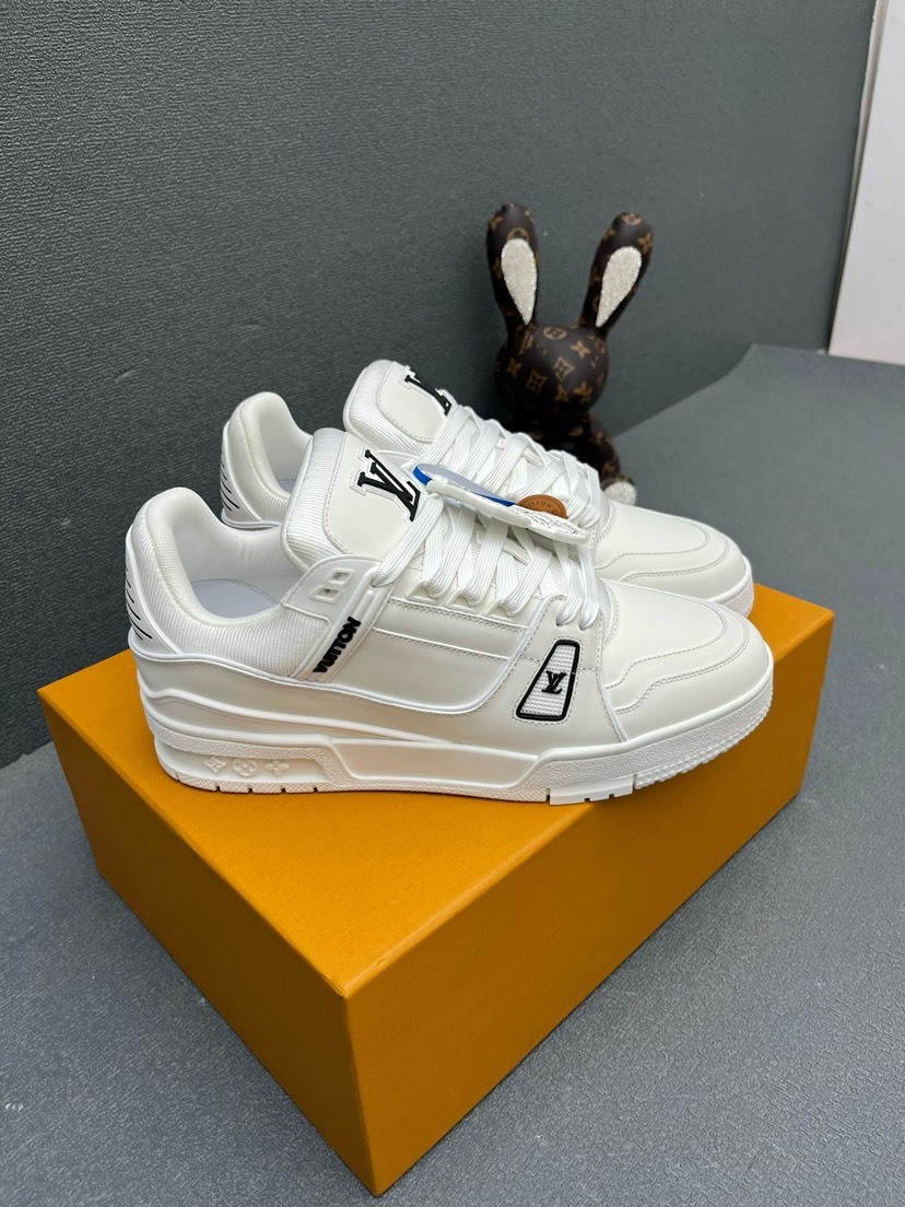 ルイ・ヴィトン「Louis Vuitton」LOUIS VUITTON LV Trainer スニーカー