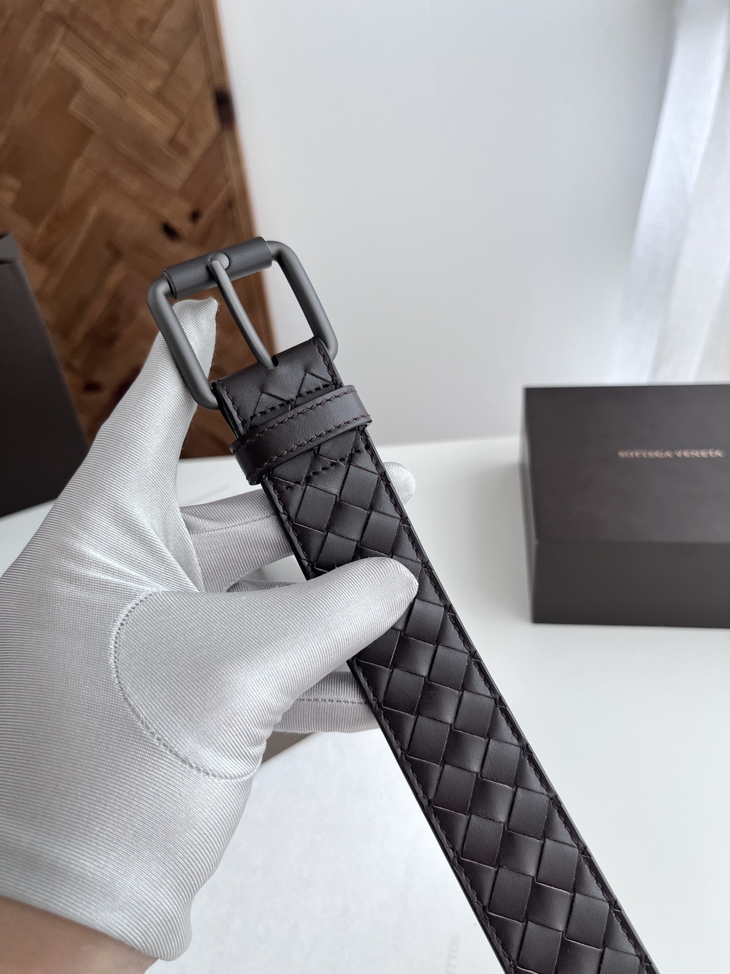 ボッテガ・ヴェネタ「Bottega Veneta」イントレチャート リバーシブル ベルト