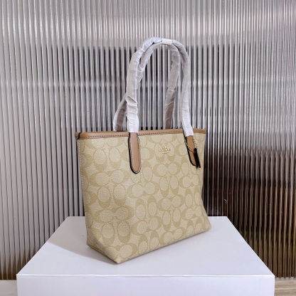 コーチ「Coach」シティトート スモール ショルダーバッグ
