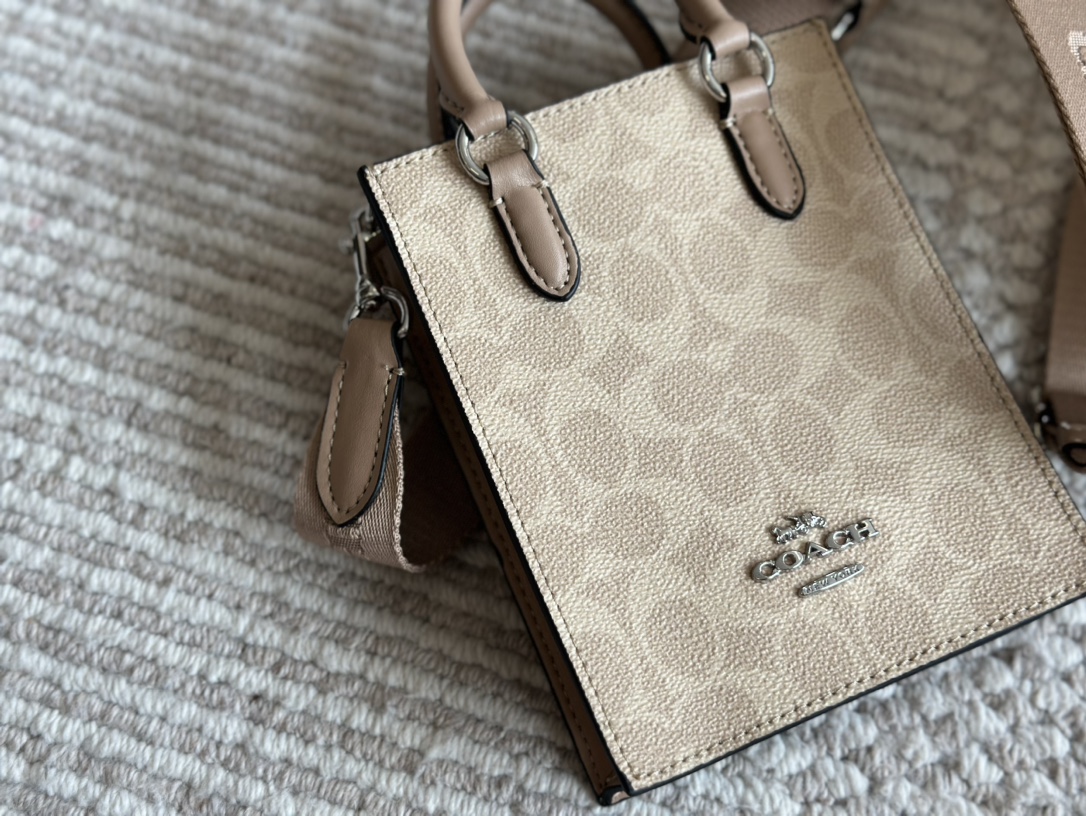 コーチ「Coach」Cally 琴譜包 ショルダーバッグ