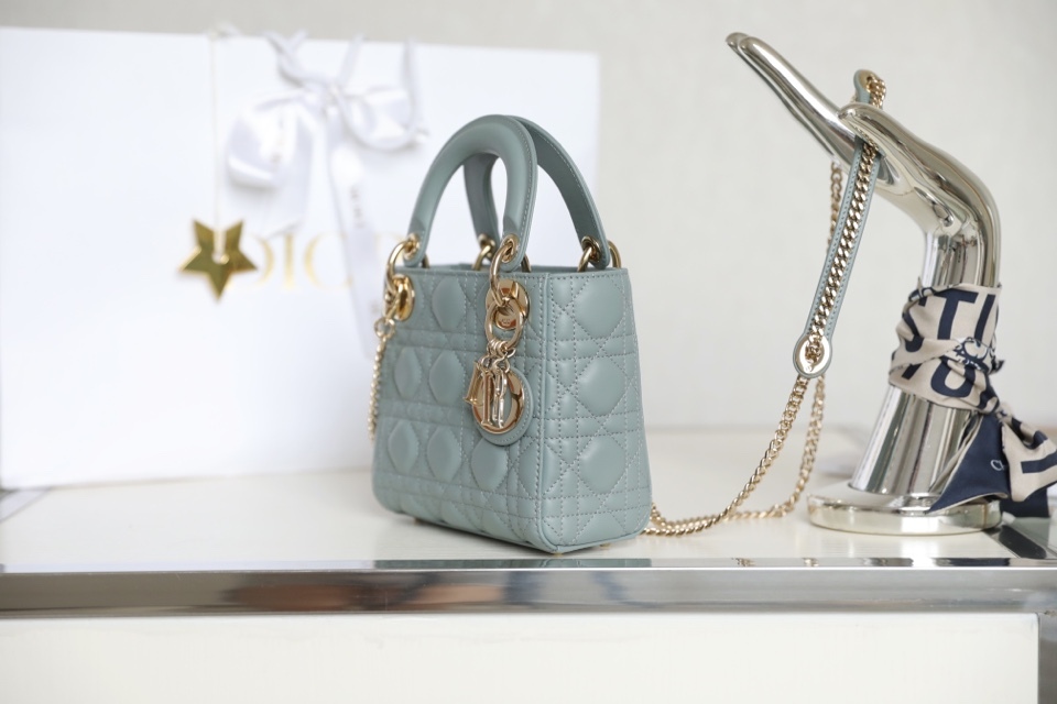 ディオール「Dior」GR P850 Lady ミストブルー 籐編み漆加工 オリジナルレザー ミニハンドバッグ