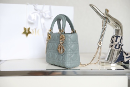 ディオール「Dior」GR P850 Lady ミストブルー 籐編み漆加工 オリジナルレザー ミニハンドバッグ