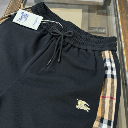 バーバリー「Burberry」コットンショーツ / ロゴショーツ