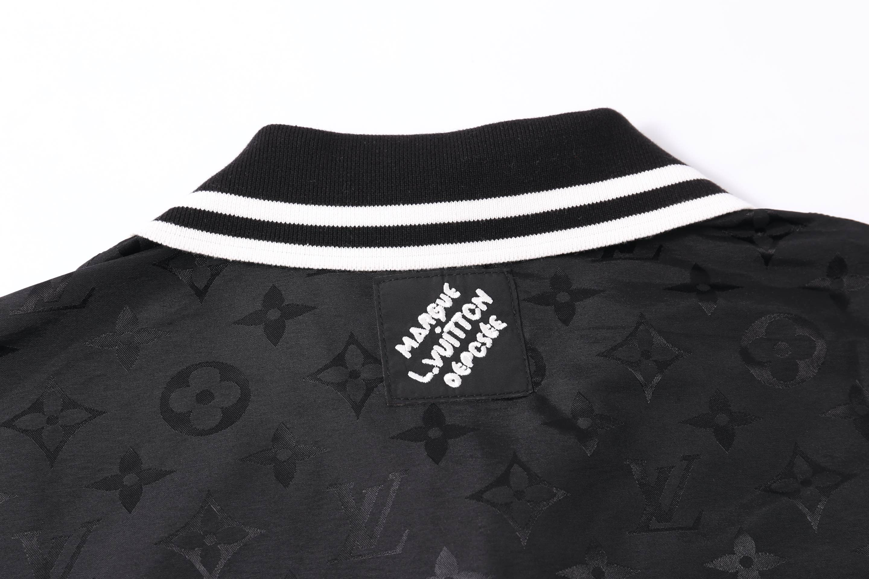 ルイ・ヴィトン「Louis Vuitton」ルイ・ヴィトン モノグラム・ウェーブ ジャカード シルクシャツ / ショートスリーブシャツ