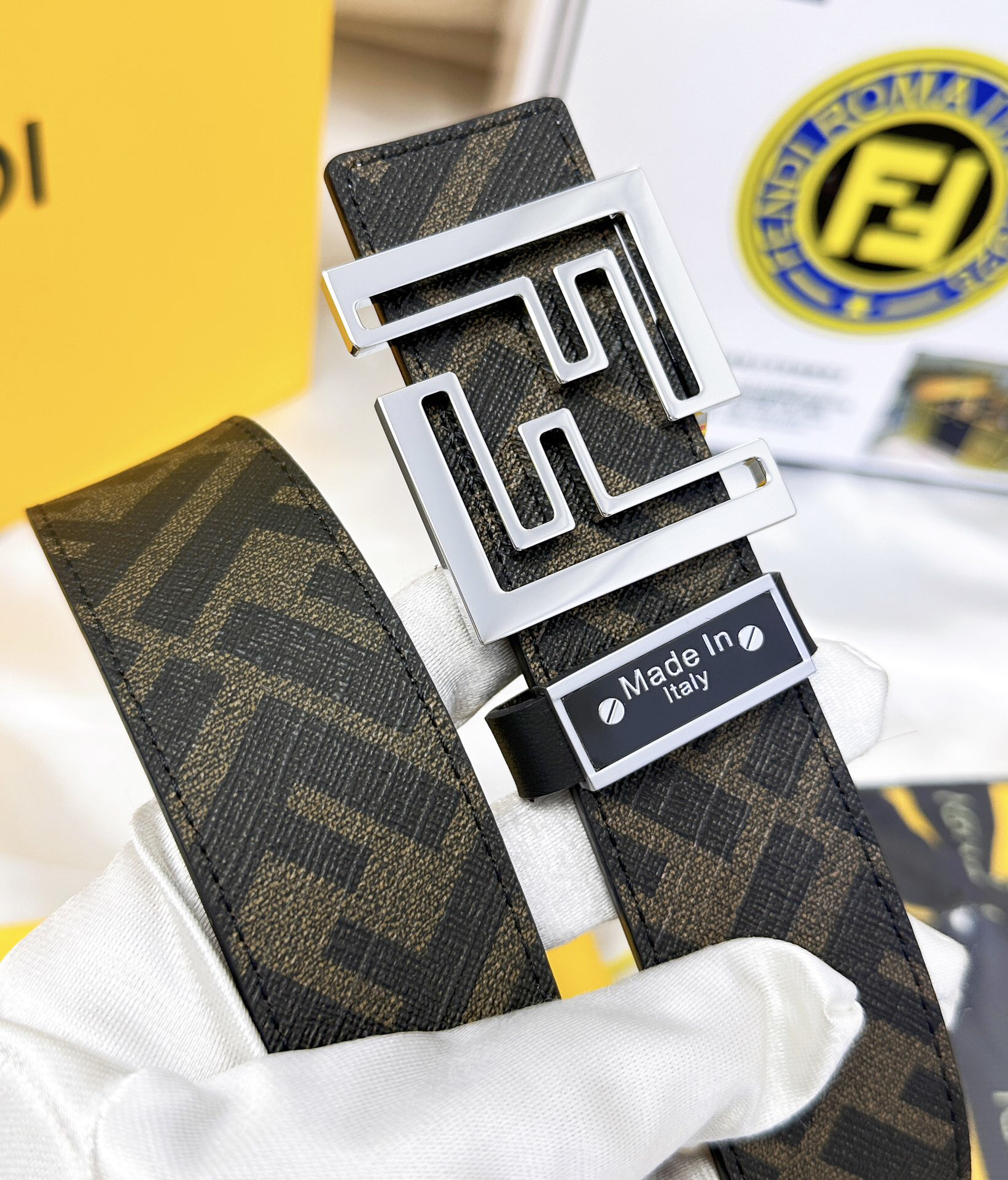 フェンディ「Fendi」FFベルト - リバーシブル フックベルト