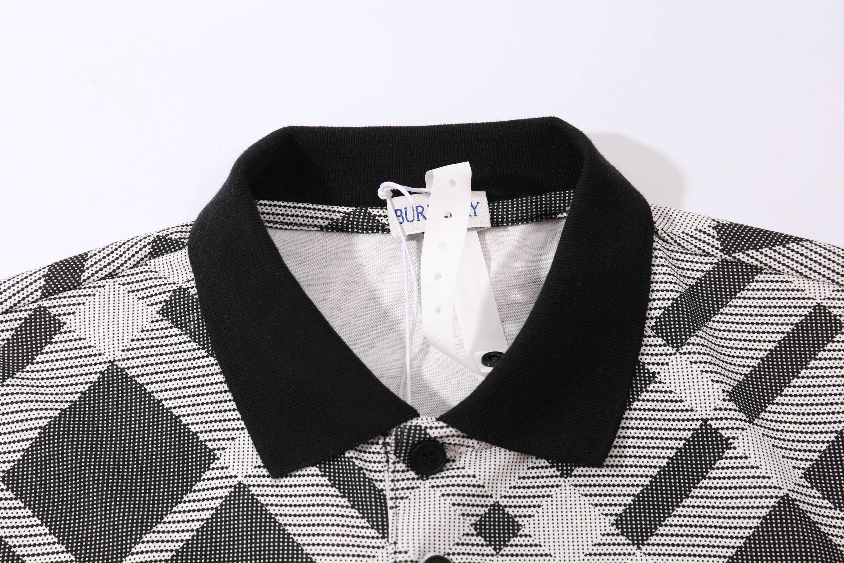 バーバリー「Burberry」バーバリー チェック ショートスリーブシャツ / ポロシャツ