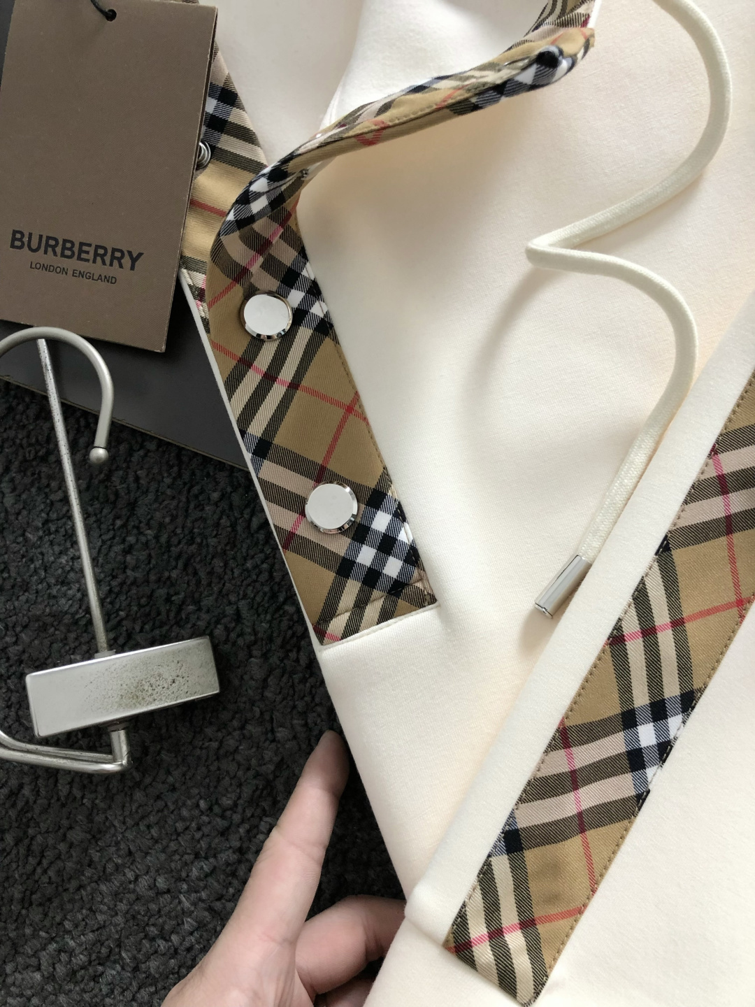 バーバリー「Burberry」バーバリー チェックフード スウェットシャツ / ロングスリーブ プルオーバー