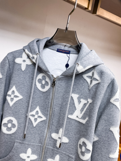 ルイ・ヴィトン「Louis Vuitton」ルイ・ヴィトン ロゴプリント ジップアップジャケット / アウター