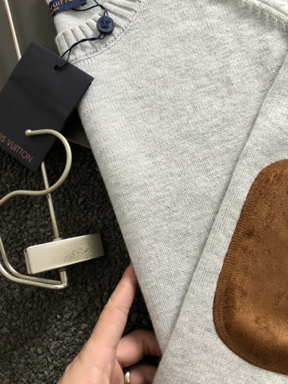 ルイ・ヴィトン「Louis Vuitton」ルイ・ヴィトン モノグラム・マクロ ウール ハーフジッププルオーバー / ニットトップス