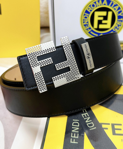フェンディ「Fendi」FF ベルト - リバーシブル フックベルト
