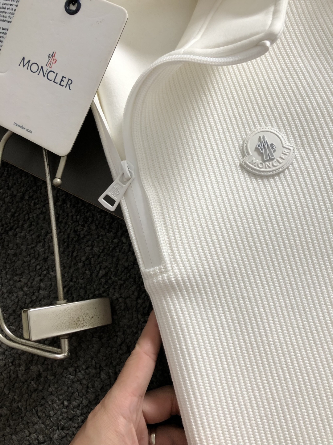 Monclerモンクレール パネルド スウェットシャツ / プルオーバー