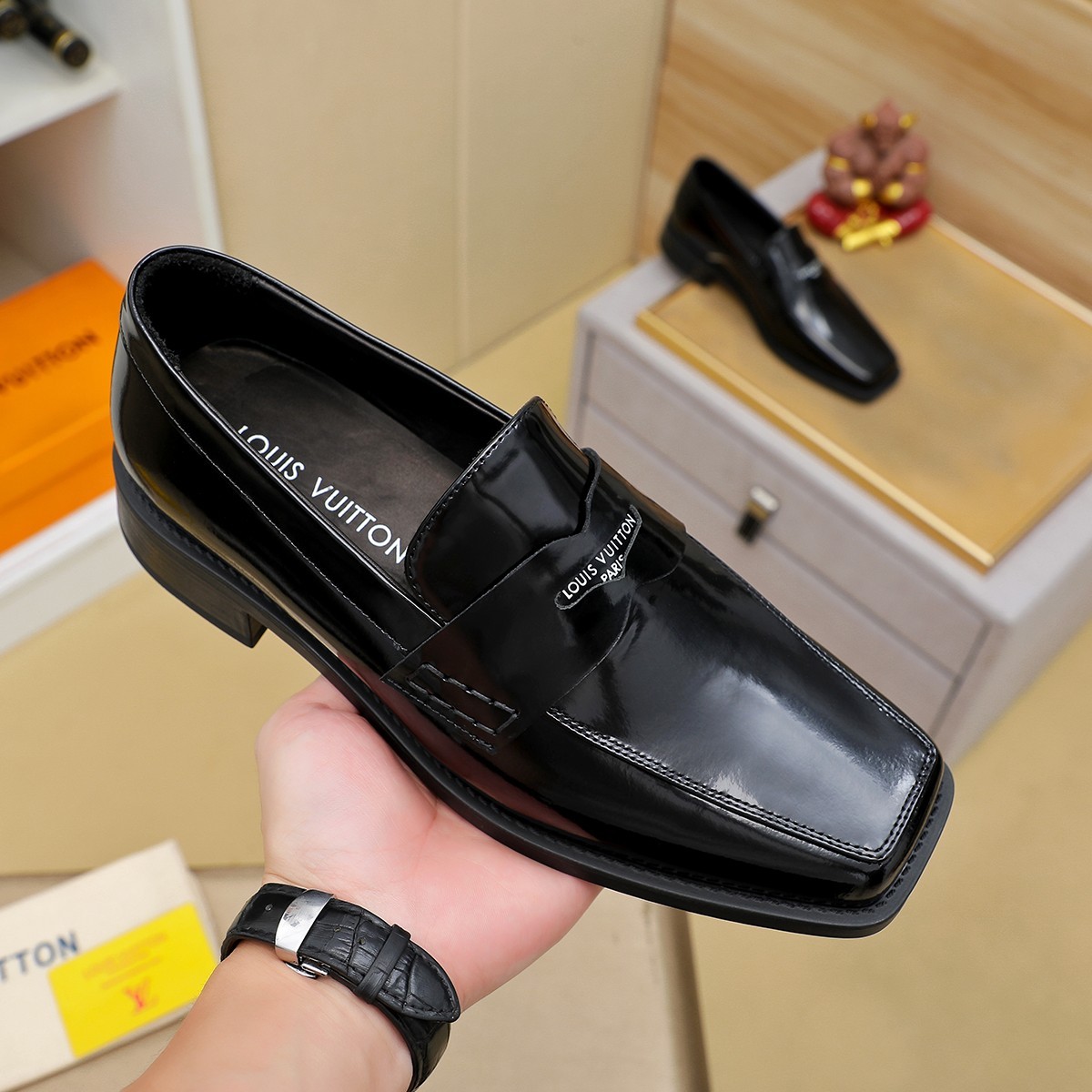 ルイ・ヴィトン「Louis Vuitton」ルイ・ヴィトン ビジネスレザーシューズ / ドレスシューズ