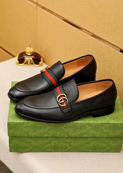 グッチ「Gucci」グッチ ビジネスレザーシューズ / ドレスシューズ