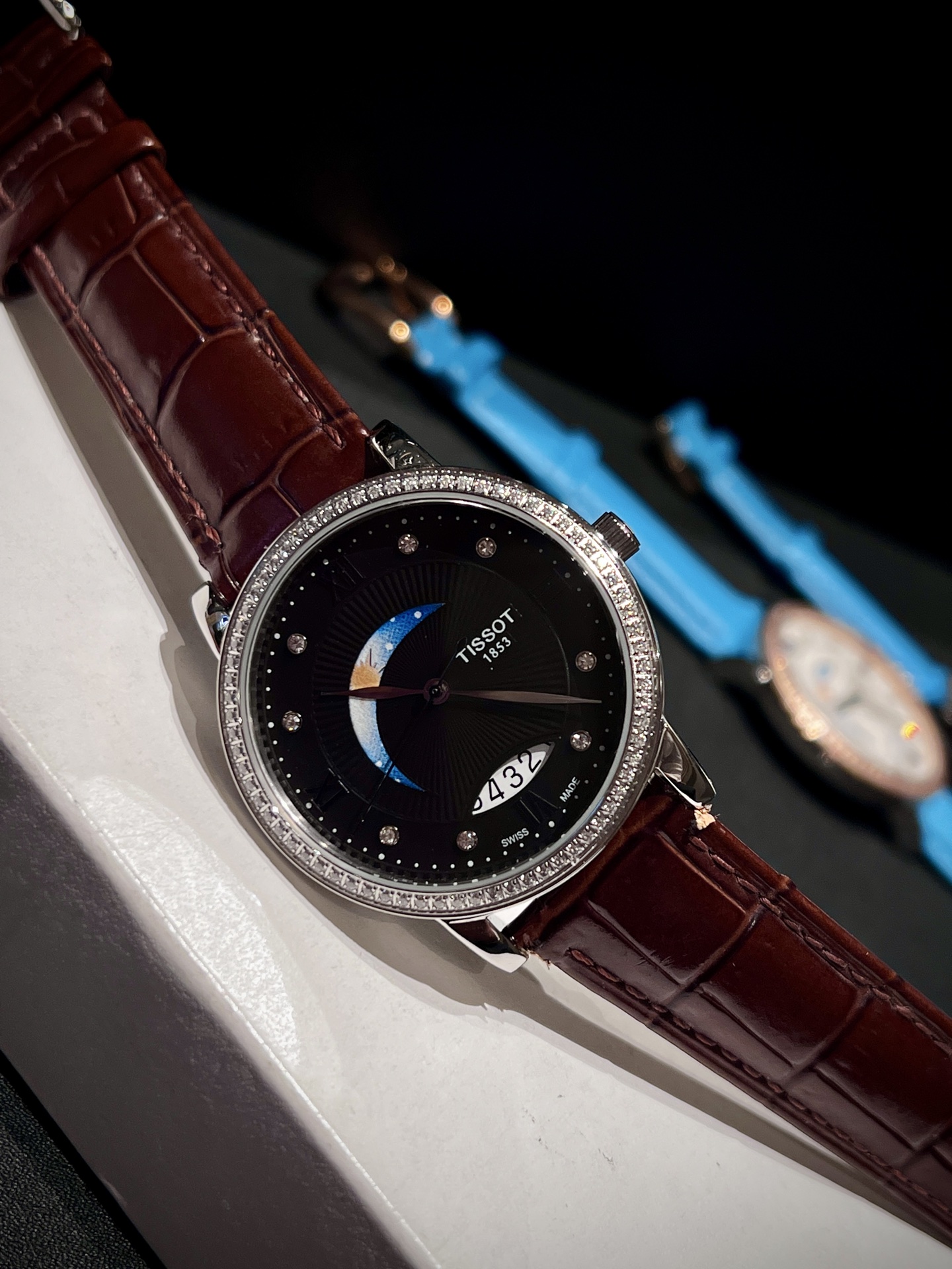 Tissot ティソ デジール ムーンフェイズ ローマ数字 / レディース＆メンズ クォーツ腕時計