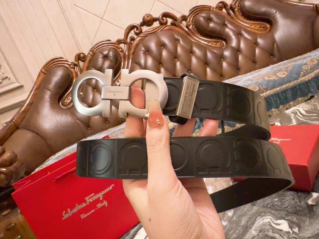 フェラガモ「Ferragamo」リバーシブルベルト