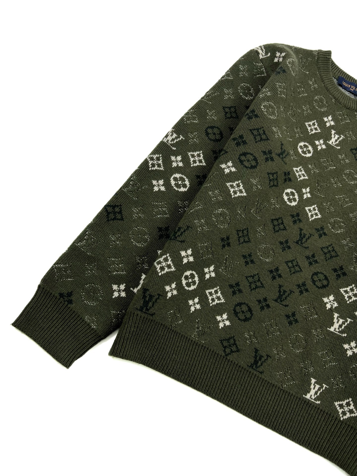 ルイ・ヴィトン「Louis Vuitton」ルイ・ヴィトン モノグラム サープラス ジャカード プルオーバー / メンズ ニットセーター