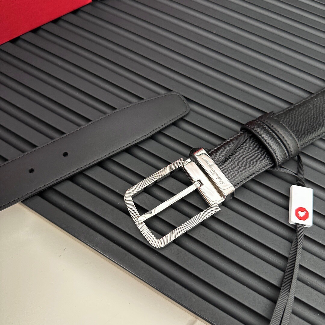 フェラガモ「Ferragamo」リバーシブルベルト