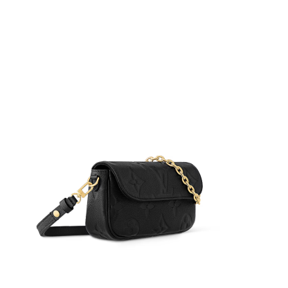 Louis Vuitton（ルイヴィトン）ウォレット オン チェーンアイビー