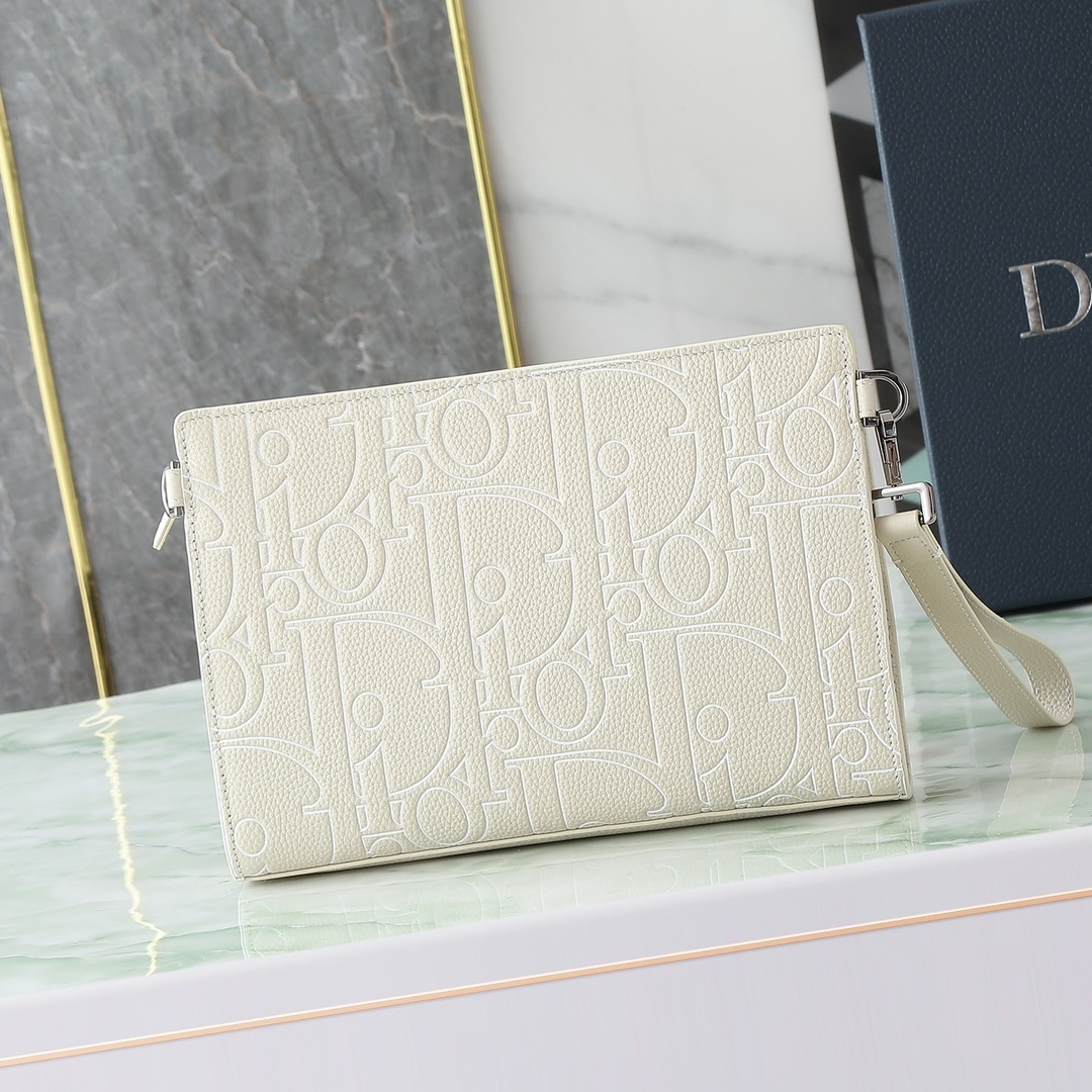 ディオール「Dior」 GRAVITY OUTLINE トライアングルポーチ