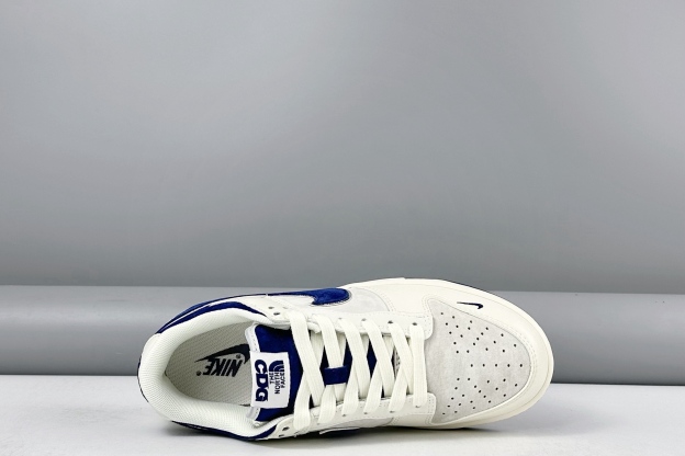 ナイキ「Nike」ク ロー カジュアルスニーカー