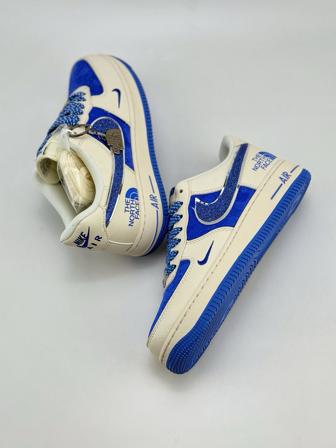 「コラボモデル」The North Face x Nike  Air Force 1 Low 07 'White Royal Blue' スモールスウッシュ スニーカー