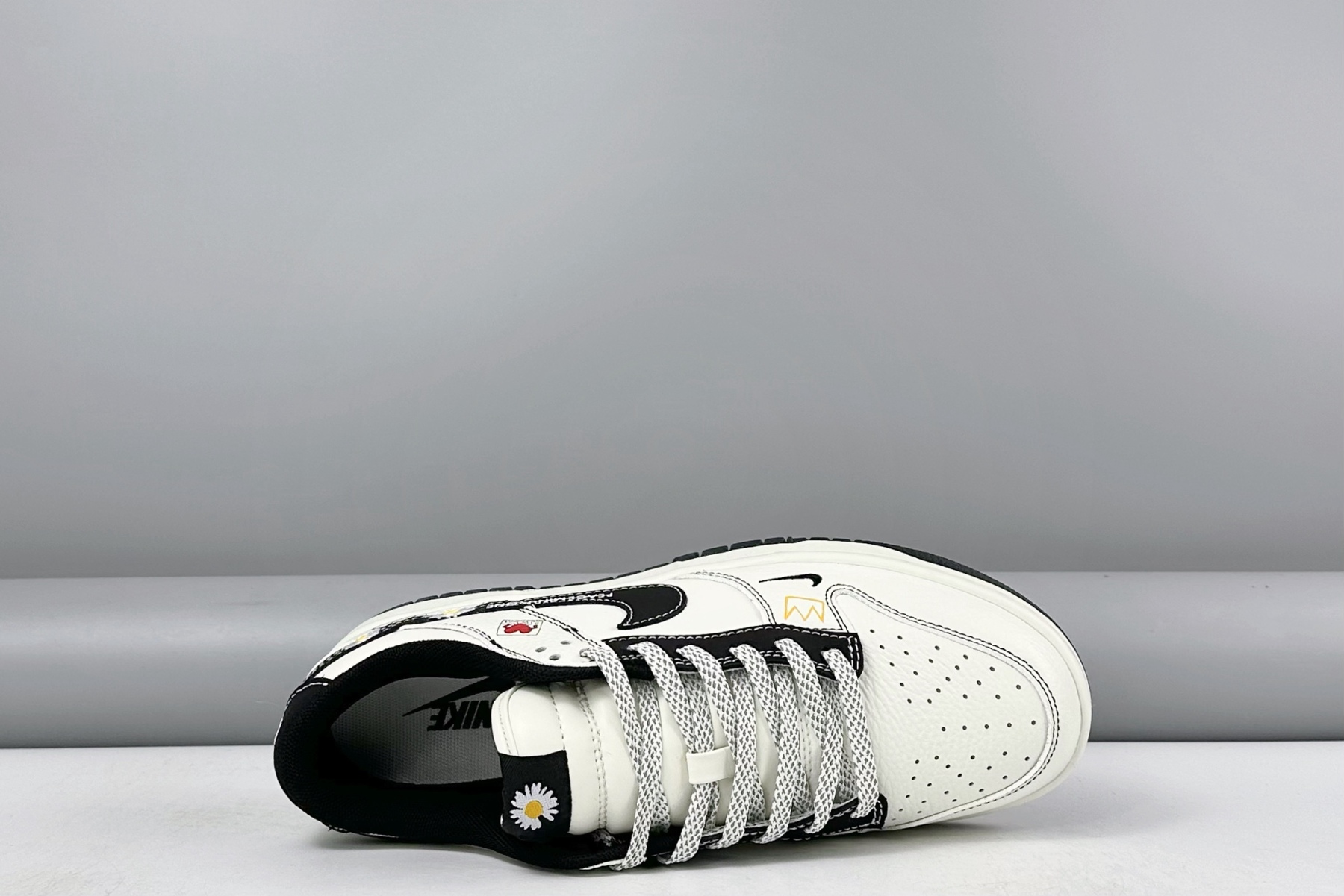 ナイキ「Nike」ク ロー カジュアルスニーカー