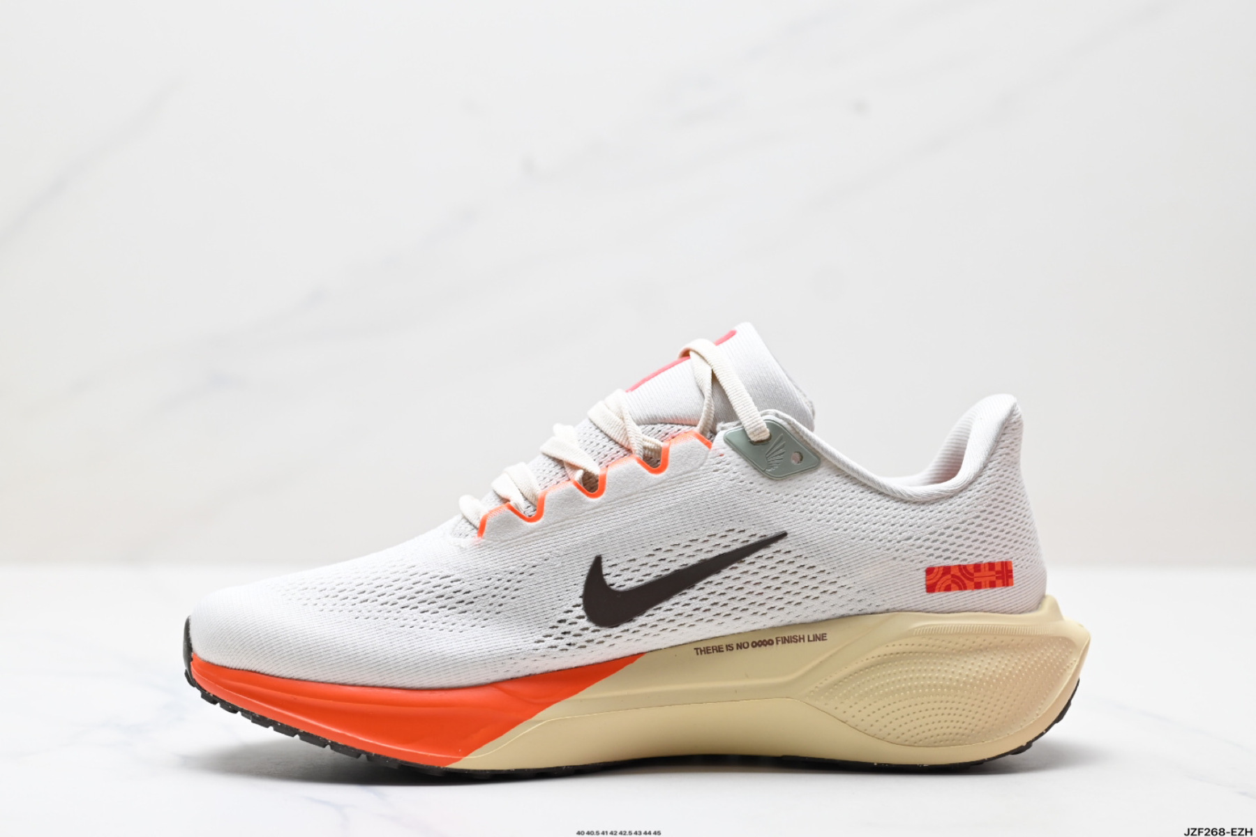 ナイキ「Nike」ク ロー カジュアルスニーカー