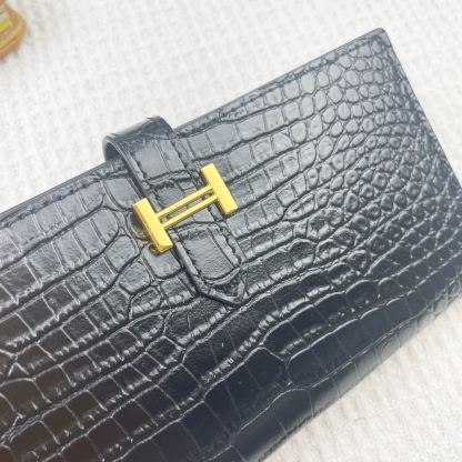 エルメス「Hermès」レディース新作 無地レザー 内側ファスナーポケット付き 縦型長財布