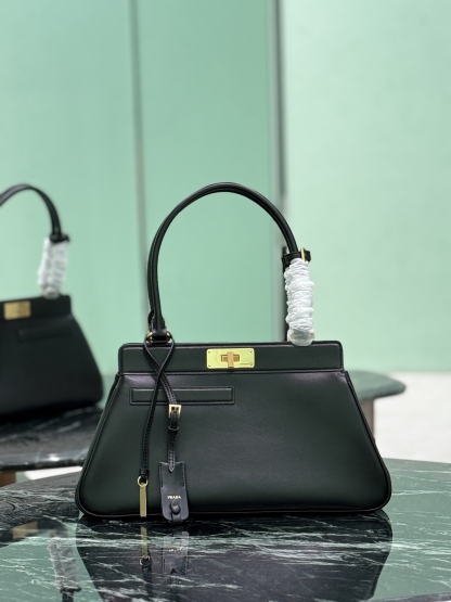 プラダ「Prada」2025 ジオメトリック デュアリズム ハンドバッグ