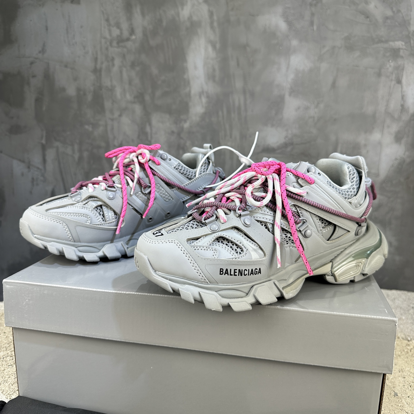 バレンシアガ「Balenciaga」 Sneaker Tess 3.0 Outdoorコンセプトスニーカー