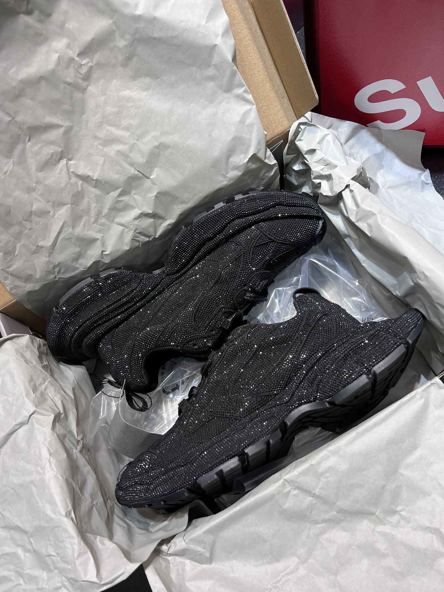 バレンシアガ「Balenciaga」ハンドエンボスド3XLシリーズ スニーカー