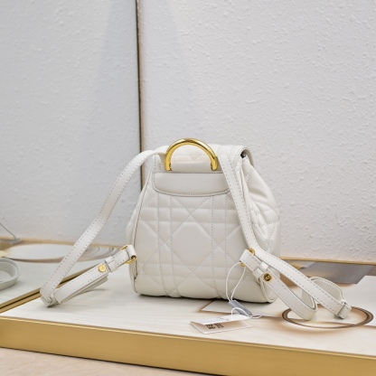 ディオール「Dior」Dior Caro バックパック スモール
