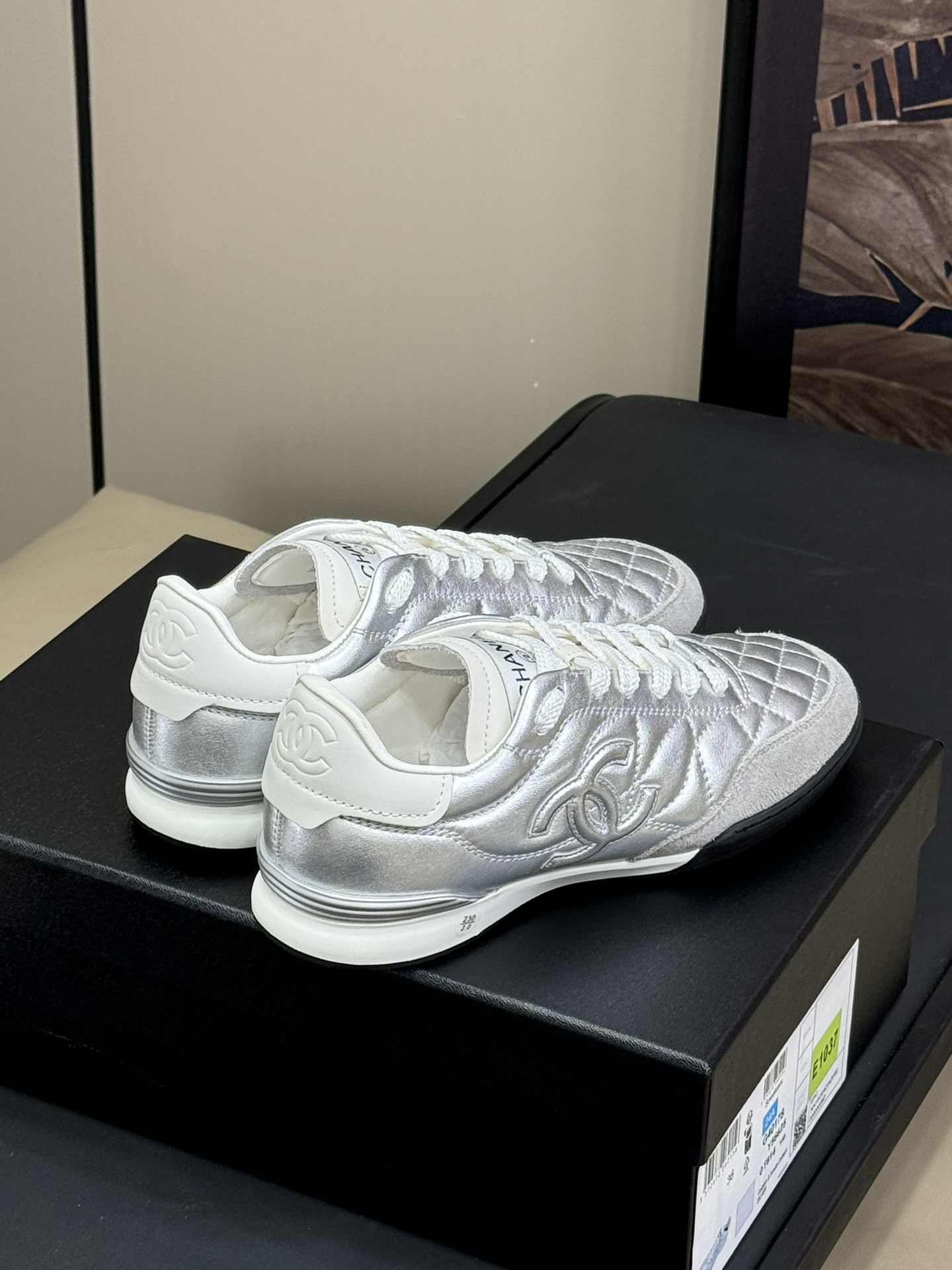 シャネル「Chanel」24B サードジェネレーション スニーカー