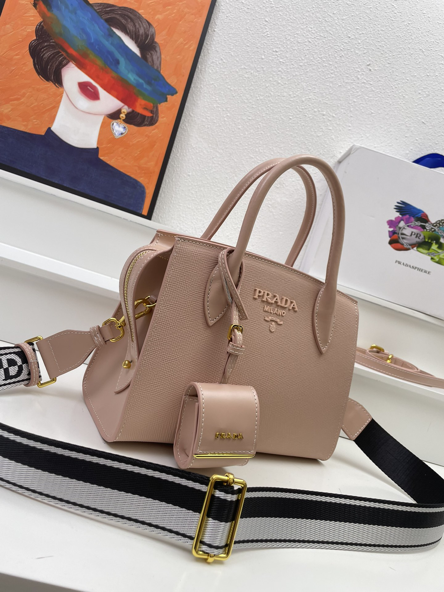 プラダ「Prada」 デュアルショルダー ジップトップバッグ