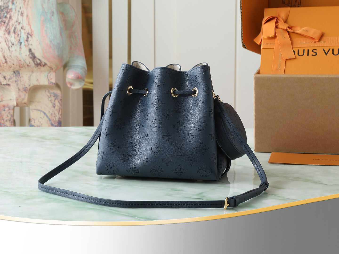 ルイ・ヴィトン「Louis Vuitton」 ‌BELLA ハンドバッグ ネイビー レース