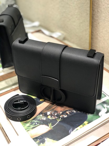 ディオール「Dior」モンターニュ30 掌紋レザー ショルダーバッグ（ブラックハードウェア）