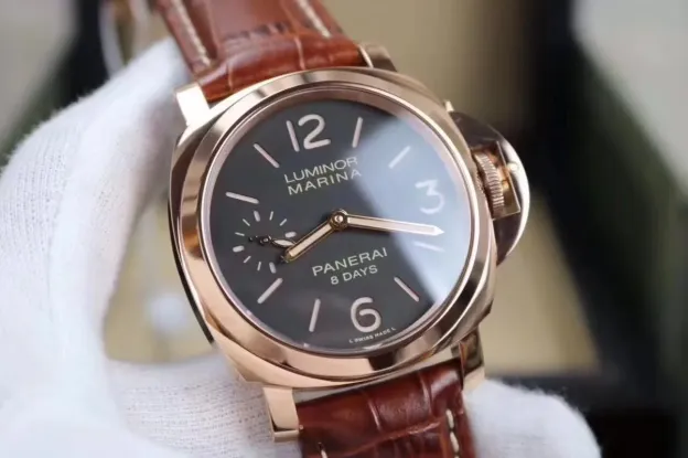 パネライ「Panerai」ルミノール マリーナ 44MM