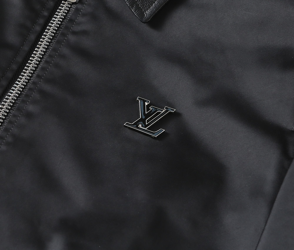 ルイ・ヴィトン「Louis Vuitton」秋冬コレクション クイルテッド ジャケット