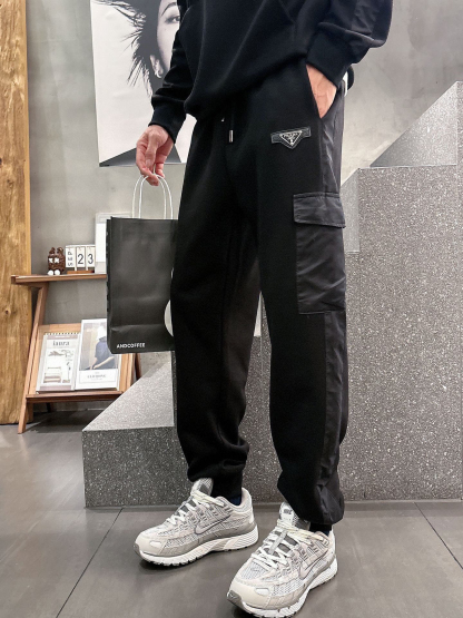 プラダ「Prada」秋冬 メンズ  カジュアルスポーツセット