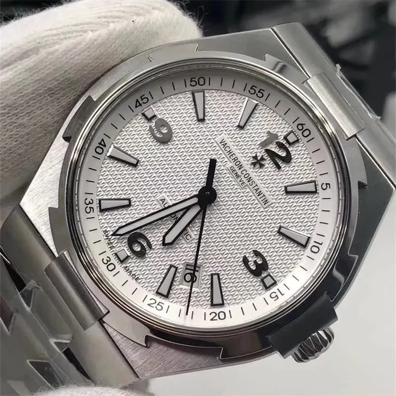 ヴァシュロン コンスタンタン「Vacheron Constantin」オーヴァーシーズ クロノグラフ42MM