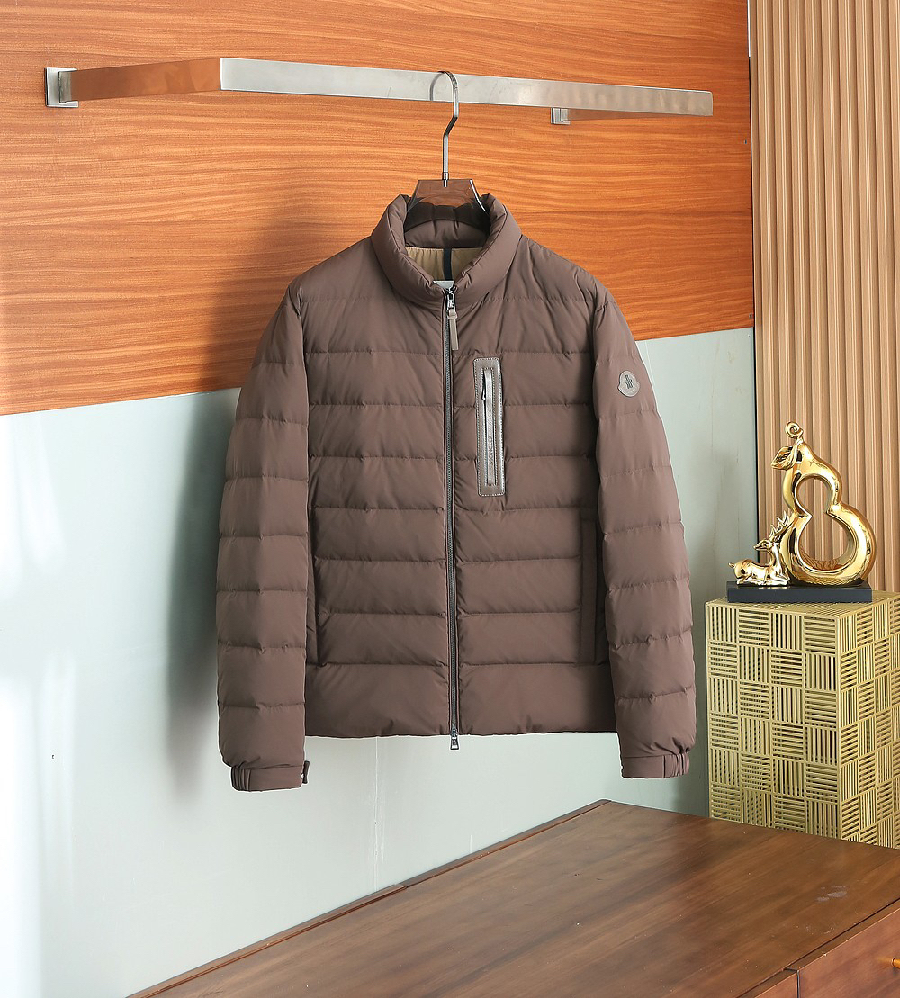 モンクレール「Moncler」秋冬 ダウンジャケット