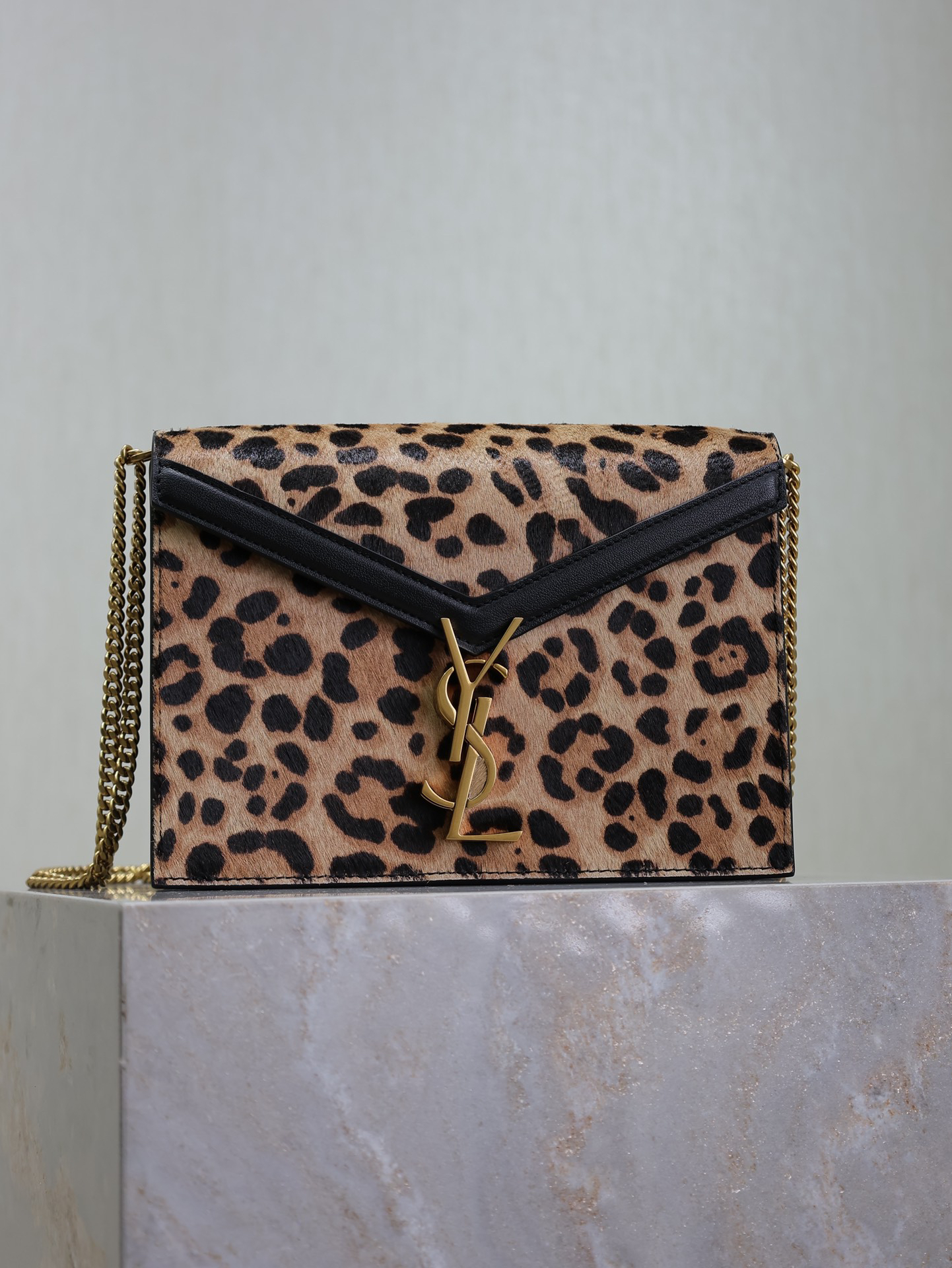 2026サンローラン「SAINT LAURENT CASSANDRE チェーンウォレット