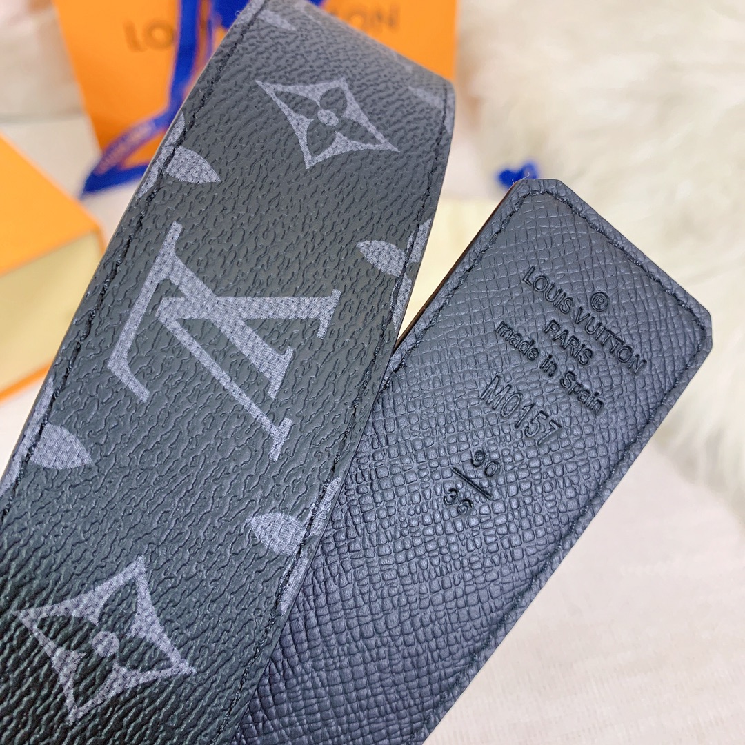 ルイ・ヴィトン「Louis Vuitton」ベルト･LV イニシャル 40MM