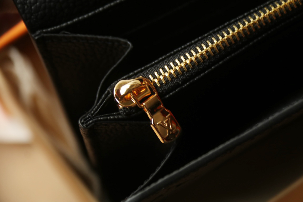 ルイ・ヴィトン「Louis Vuitton」ポルトフォイユ･サラ メティス