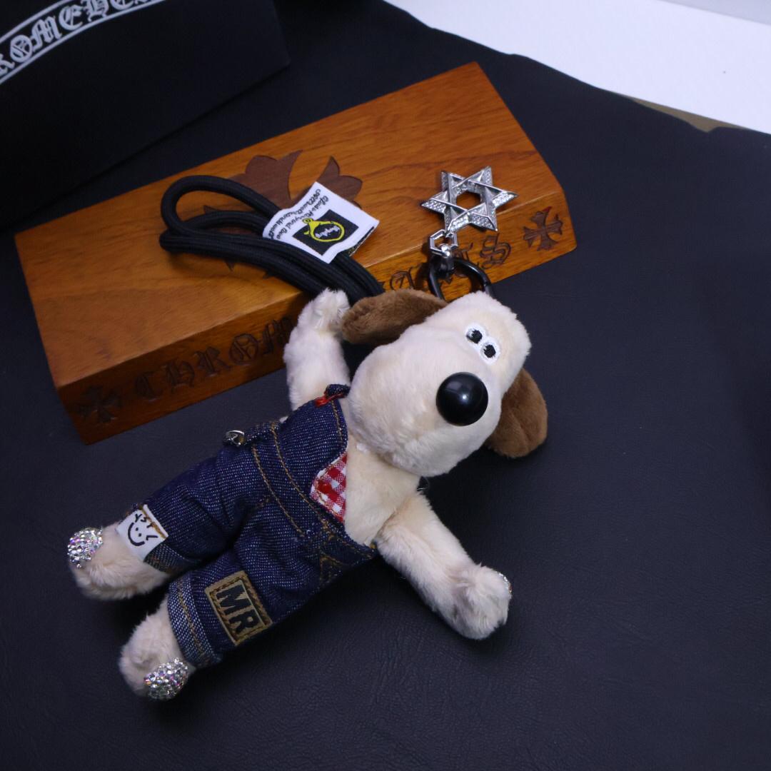 クロムハーツ「Chrome Hearts」バッグチャーム - すべてのトレンドバッグに合わせて、クールでキュートなスタイルを