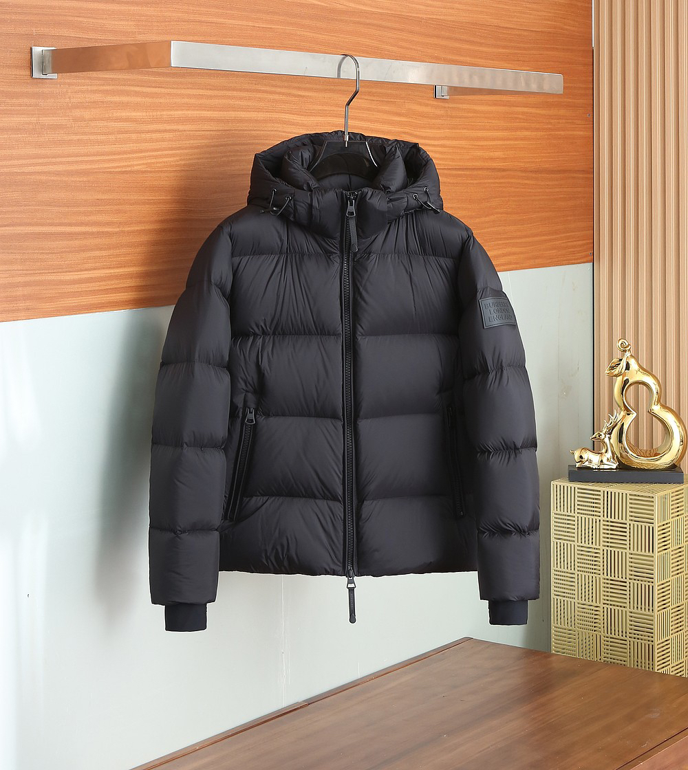 バーバリー「Burberry」秋冬 クイルティッドダウンジャケット