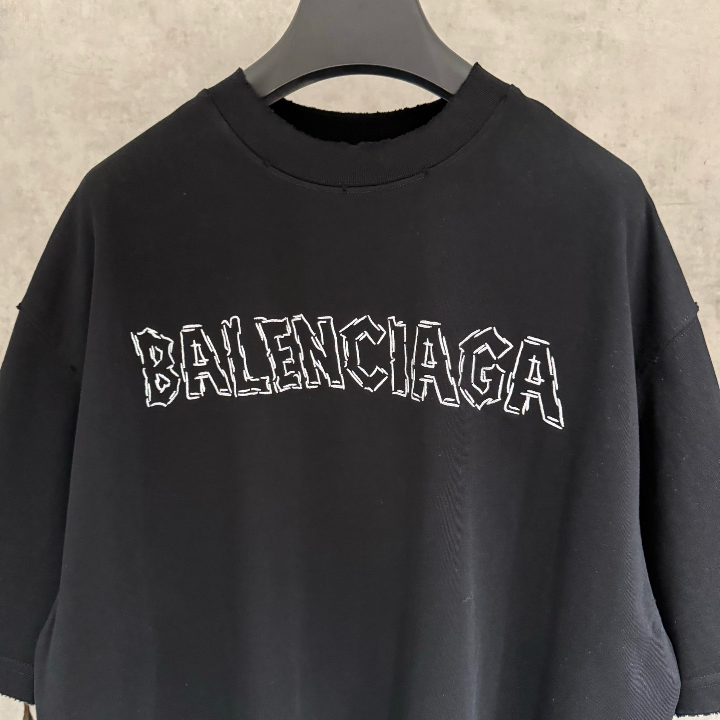 バレンシアガ 夏向け Tシャツ 刺繍 ユニセックス