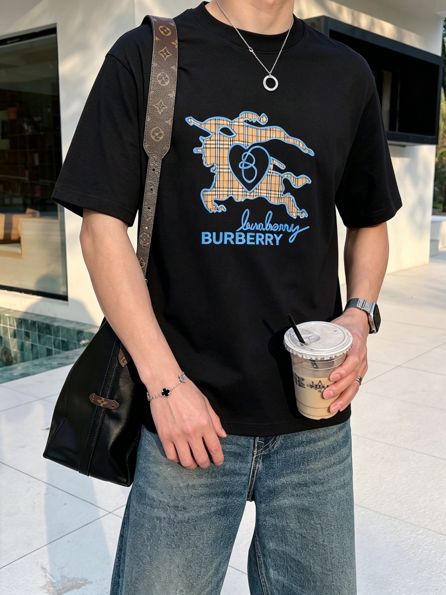バーバリー「Burberry」ロゴプリントTシャツ / ショートスリーブ クルーネック