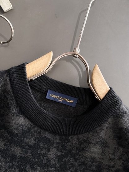 ルイ・ヴィトン「Louis Vuitton」秋冬 メンズ  クルーネックニット