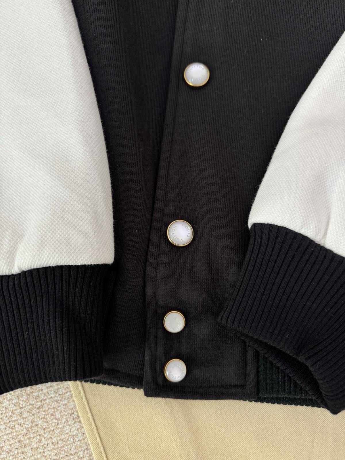 ルイ・ヴィトン「Louis Vuitton」モダンベースボールジャケット